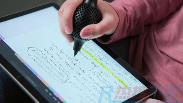 微软推出高度适应性3D打印笔握！定制你的Surface Pen，提升工作舒适度！.png